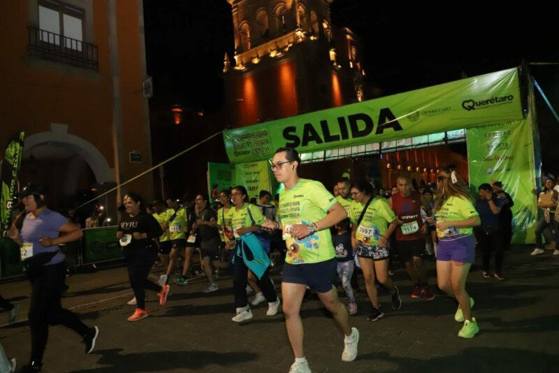 Todo un éxito la Décimo Tercera Carrera Nocturna CGV 2024 en Querétaro