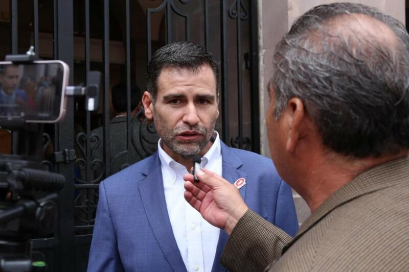 Empresas constructoras de Querétaro piden reactivación de obra federal
