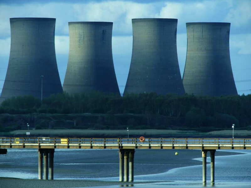 Amazon, Google y Microsoft apuestan por la energía nuclear ante la creciente demanda tecnológica