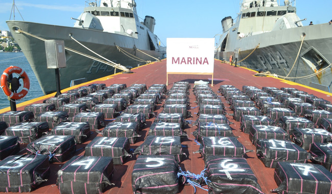 Marina asegura 3.6 toneladas de cocaína y detiene a nueve en costas de Guerrero