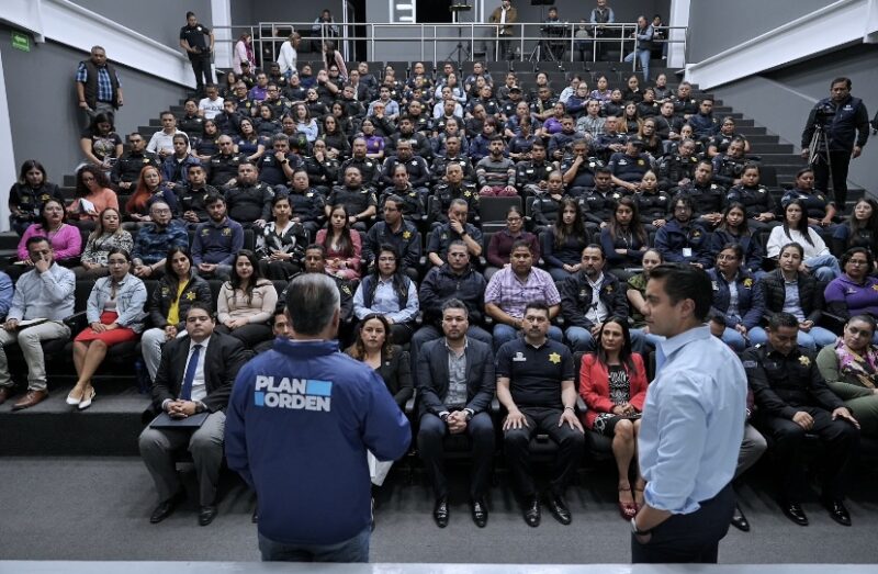 Felifer Macías reafirma respaldo al personal de la Secretaría de Seguridad Pública