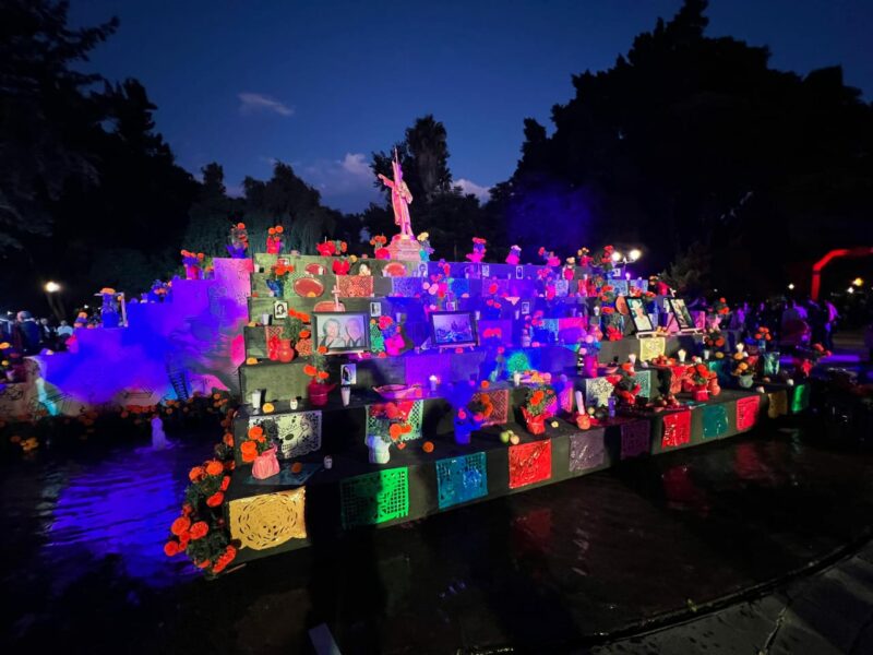 Querétaro rinde homenaje a sus mujeres destacadas con un altar monumental