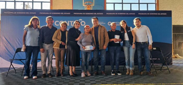 Mujeres de Peñamiller reciben apoyos económicos de SEDESOQ