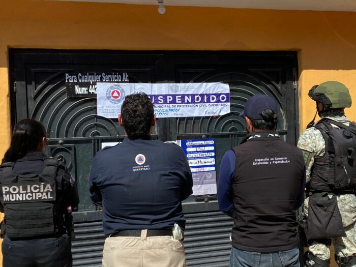 ¡Clausurados! Operativo sorpresa desmantela venta clandestina de alcohol en Santa María Magdalena