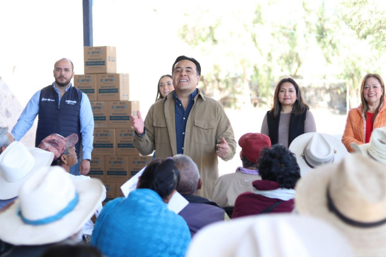Sedesoq entrega despensas y mejora la calidad de vida de familias en El Marqués