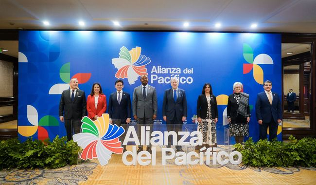México propone una Alianza del Pacífico más social e inclusiva