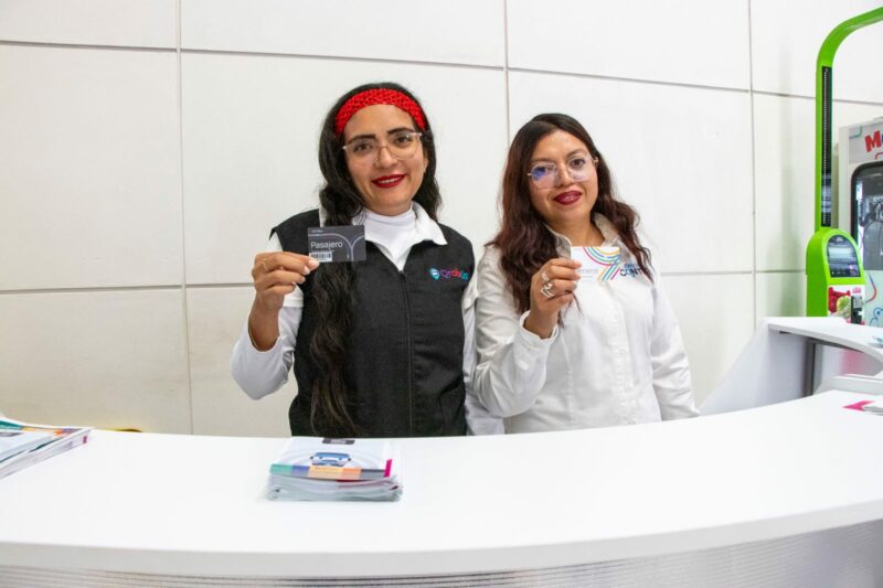 ¡Más fácil viajar en Querétaro! AMEQ instala módulos Qrobús en terminales de autobuses