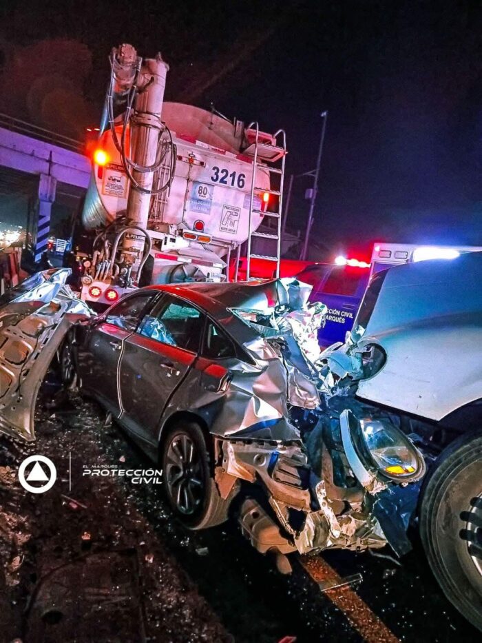 Protección Civil atiende a cuatro heridos tras aparatoso accidente en la 57
