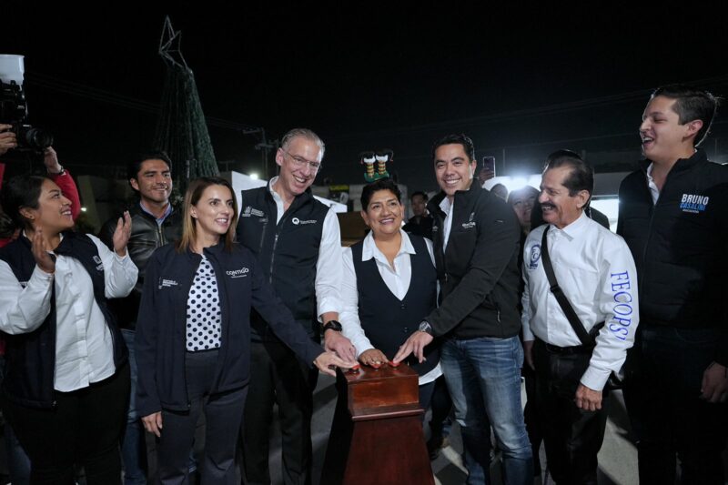 Felifer Macías celebra las fiestas con los comerciantes de Querétaro
