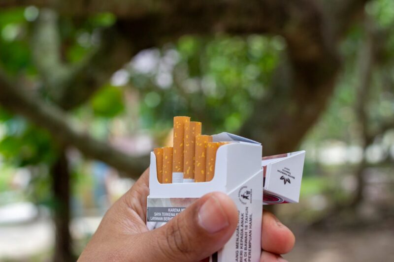 Aumenta IEPS a gasolinas, refrescos y cigarros un 4.5% para 2025