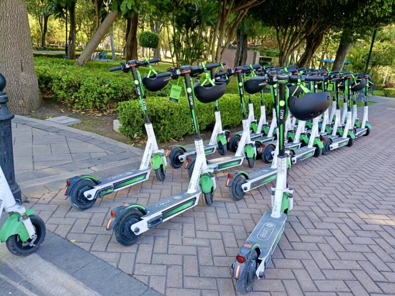 Scooters eléctricos a tu disposición la movilidad del futuro llega a Querétaro