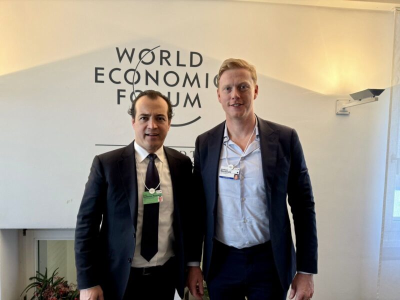 México atrae inversiones millonarias en Davos Suiza Subsecretario de Economía cierra 21 acuerdos clave