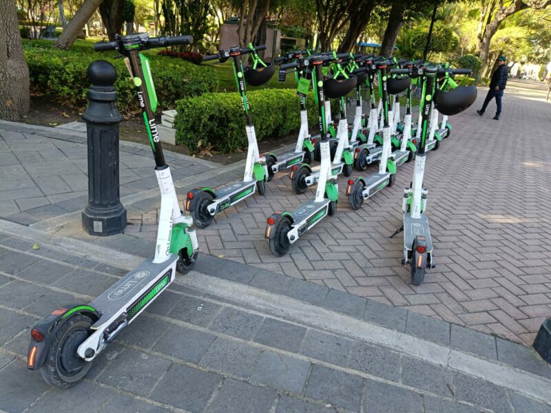 Mal uso de scooters en Querétaro podría costarte hasta $500 dólares