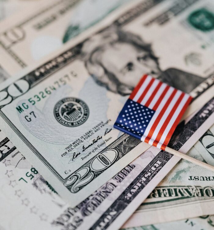 El peso se fortalece levemente tras su peor nivel en dos años y medio $20.78 pesos por dólar