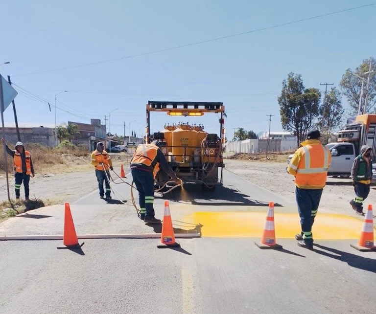 Mauricio Kuri anuncia inversión de 150 MDP en mantenimiento de carreteras Estatales