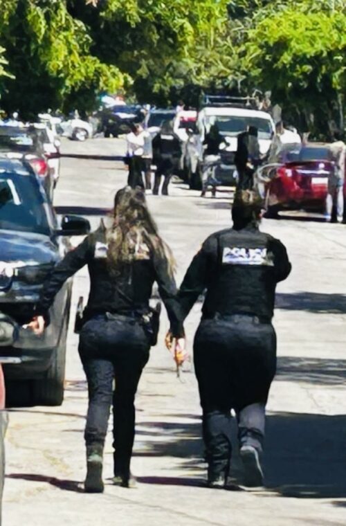Tragedia en Corregidora adolescente con esquizofrenia asesina a su madre y hiere a su hermano