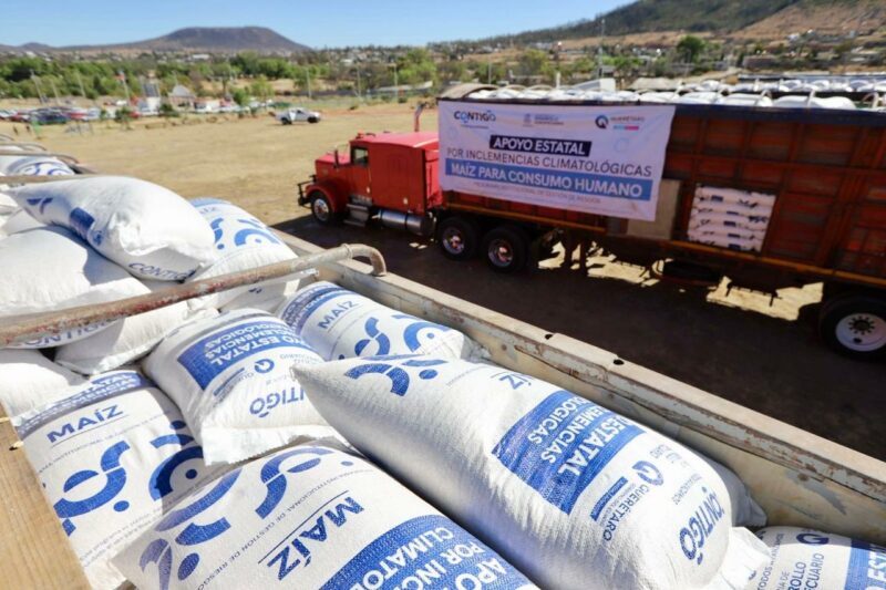 SEDEA entrega toneladas maíz a productores de Huimilpan ante afectaciones por sequía