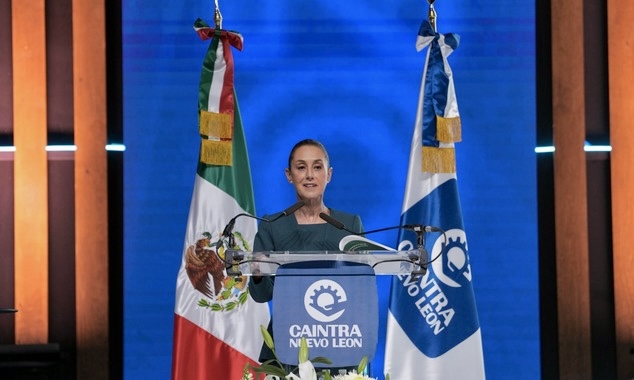 Sheinbaum llama a empresarios a fortalecer el Plan México en Asamblea de CAINTRA Nuevo León