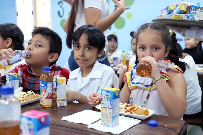 Querétaro dice sí a la nutrición escuelas eliminan comida “Chatarra” a partir de Abril