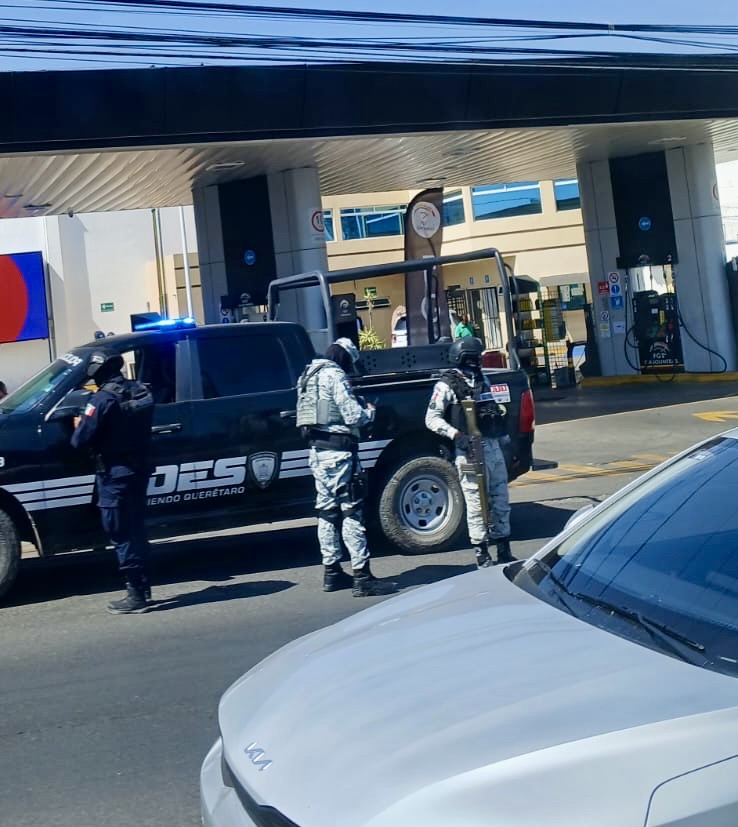 Operativo sorpresa autoridades federales y estatales inspeccionan gasolineras en Querétaro