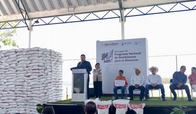 Siembra con éxito el campo recibe impulso con entrega gratuita de fertilizantes para el bienestar