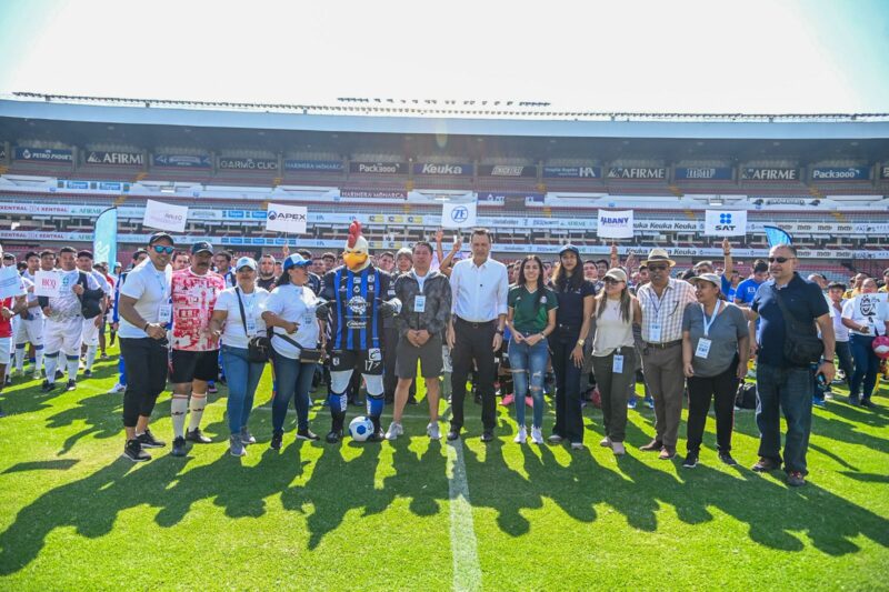 Gobernador Kuri impulsa la sana convivencia laboral con torneo de fútbol en la semana del trabajador