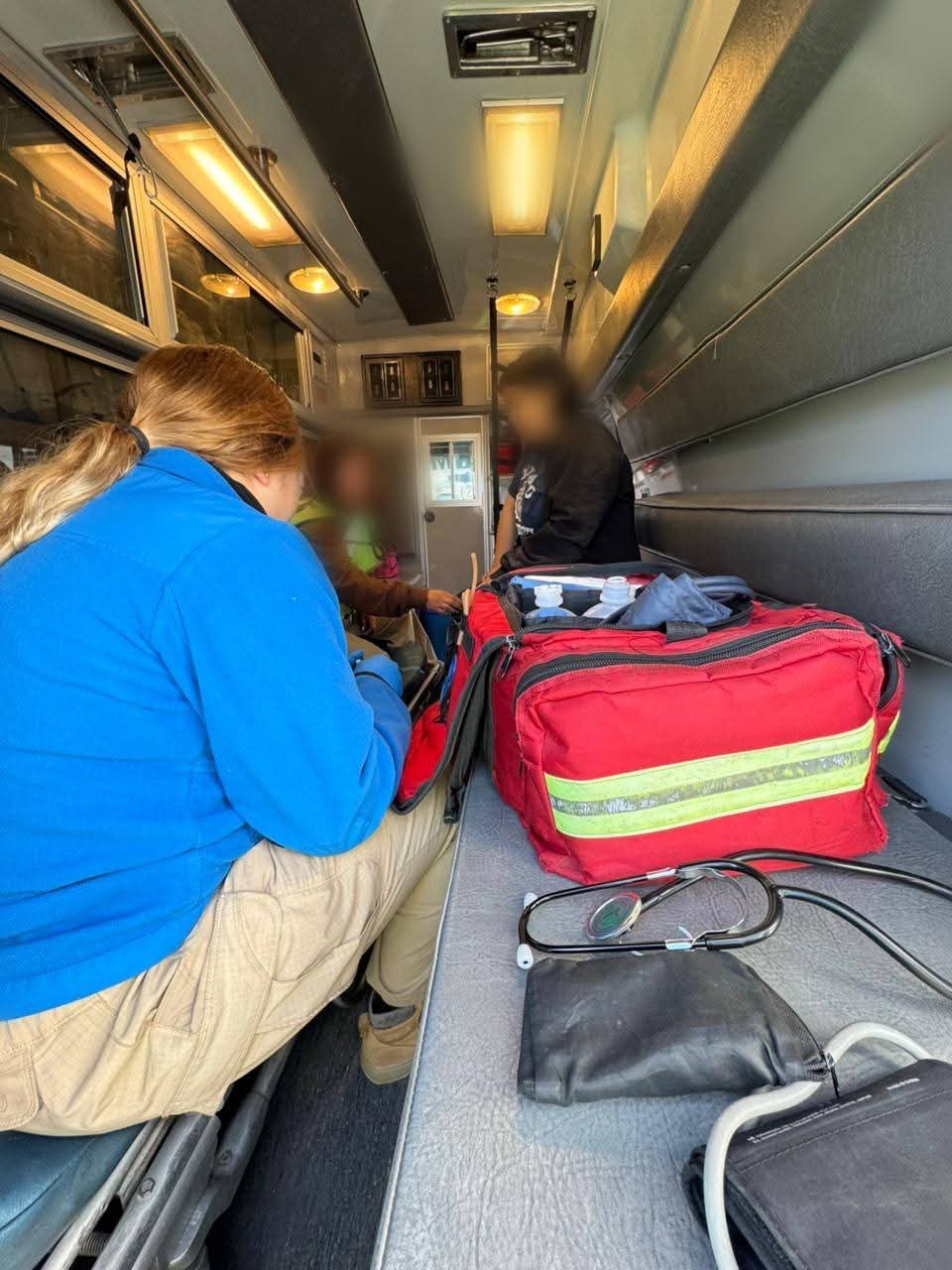 Toro suelto provoca caos y deja seis lesionados en Pedro Escobedo