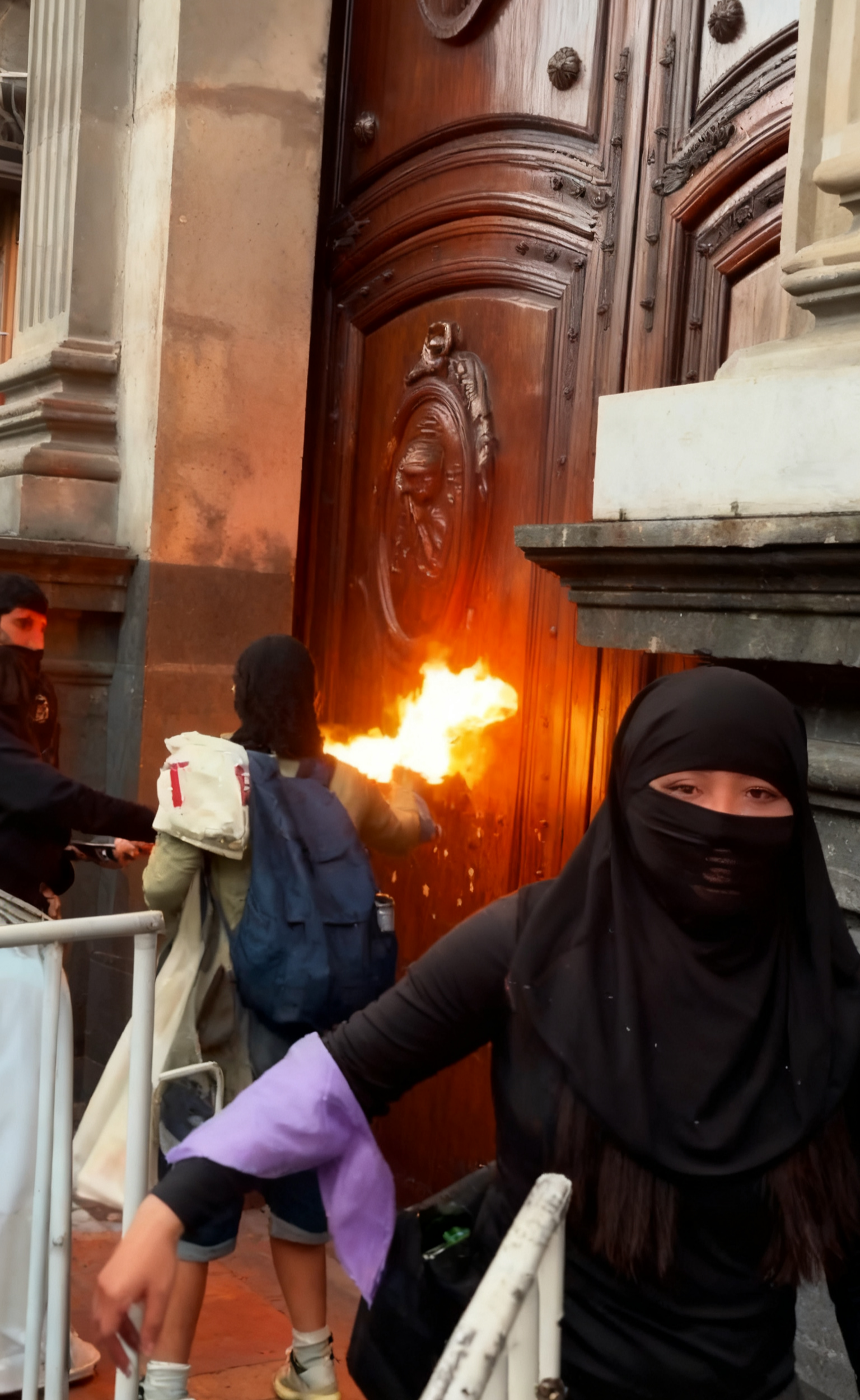 INAH restaurará pintas del 8M en el Templo de San Francisco en Querétaro